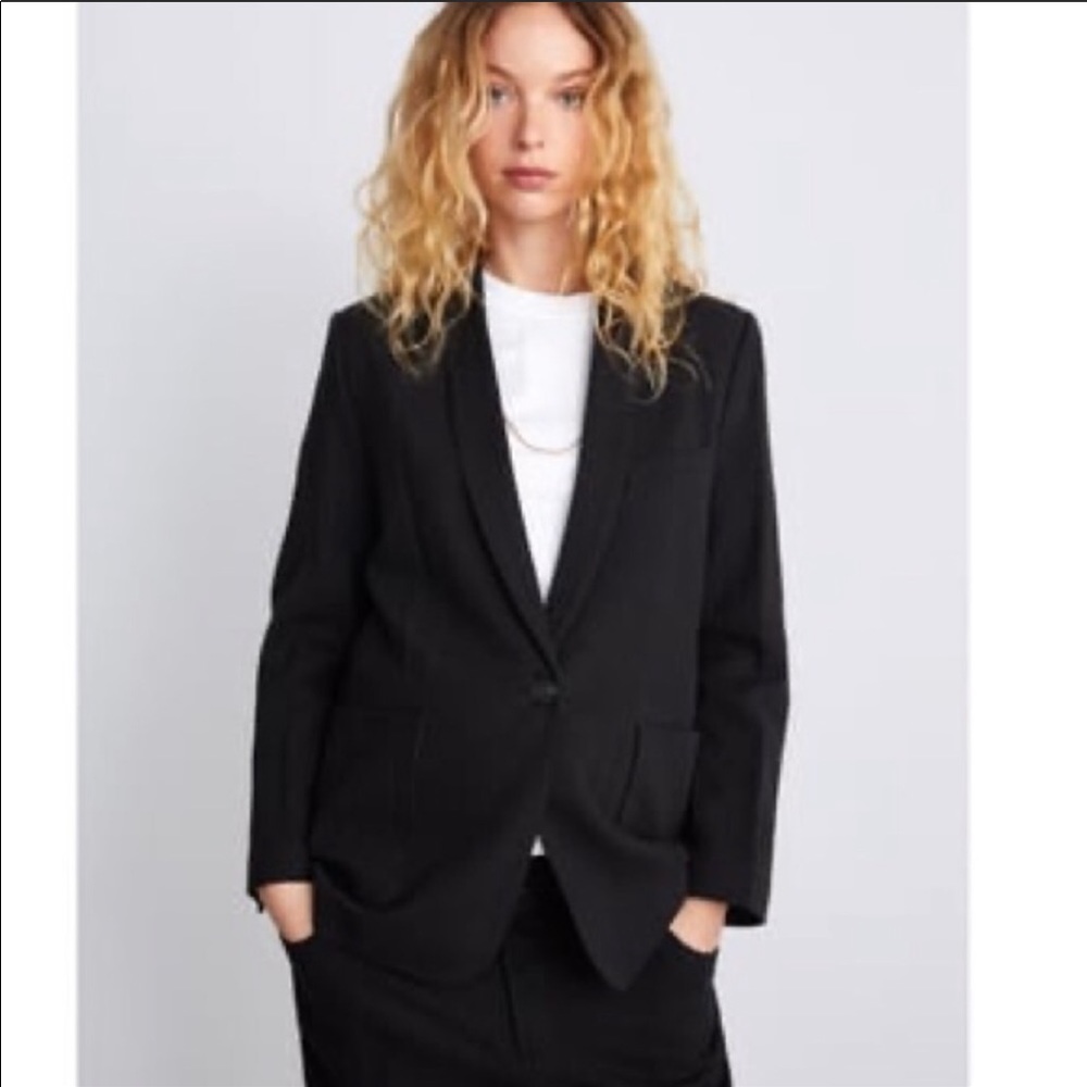 Zara Blazer with pockets; size S.